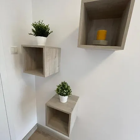 Apt 27 Nadmorski Dwor 아파트